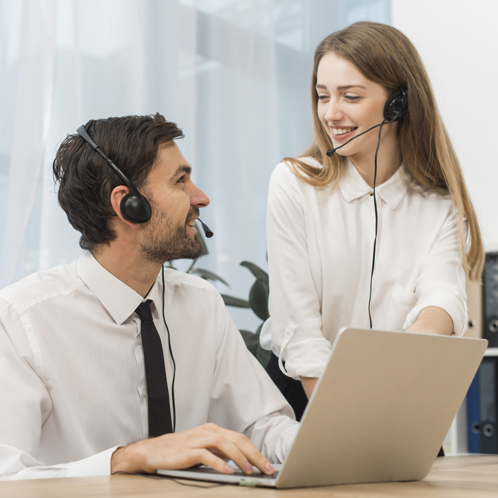 L'équipe Uniges entrain de délivrer le service ERP